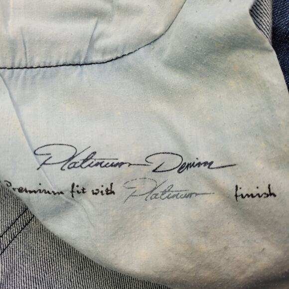 Chicos Platinum Marquis Denim Skirt with Front Vent size 1 (size 8) - Picture 9 of 11